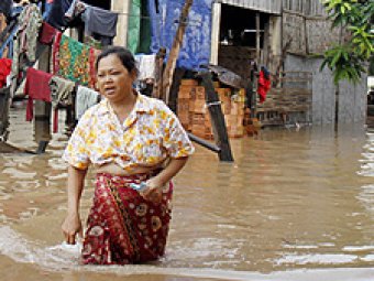 Наводнение убило 168 человек в Камбодже
