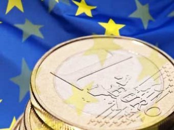 Курс евро "подпрыгнул" до 45 рублей, а рубль обновил четырехлетний минимум