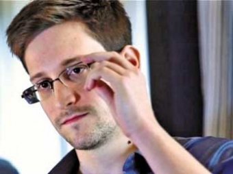 Адвокат Кучерена: Сноуден истратил все свои деньги на еду, жилье и охрану