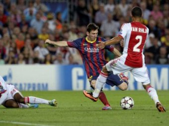 «Аякс» сенсационно обыграл «Барселону», проведя тайм в меньшинстве