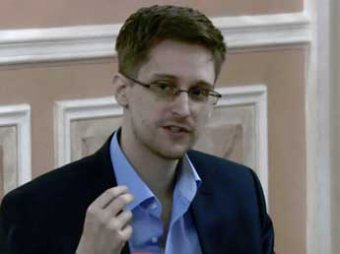 Эдвард Сноуден написал в России "Манифест за свободу"