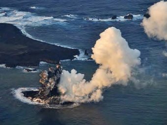 Благодаря извержению вулкана у Японии появился новый остров