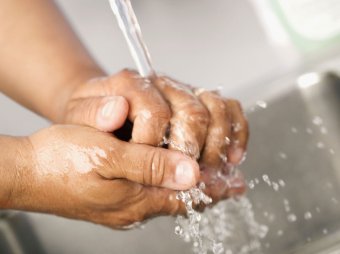 Учёные: мытьё рук поможет избавиться от неуверенности в себе