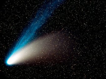 "Комету века" ISON разорвало на части при сближении с Солнцем