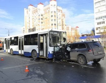 Авария в Уфе 2 ноября 2013 унесла жизни двоих человек
