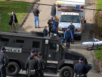 В США возле школы расстреляли подростков