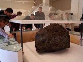 Уральские ученые в чебаркульском метеорите лед с других планет