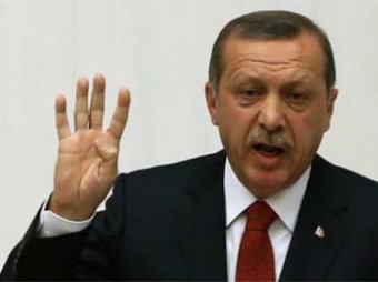 После коррупционного скандала премьер Турции сменил половину правительства