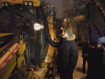 Владимир Кличко остановил трактор, который пытался снести баррикады пикетчиков