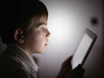 Ученые доказали, что планшеты вредят здоровью детей