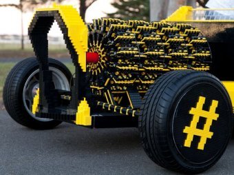 Австралиец разогнал автомобиль из Lego до 32 км/ч