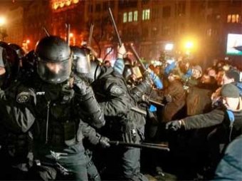 МВД Украины стягивает в Киев внутренние войска