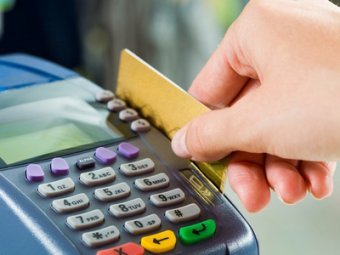 С 1 января 2014 года миллионы банковских карт могут оказаться заблокированными