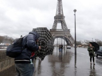 В Европе бушует "рождественский" шторм "Дирк": есть жертвы