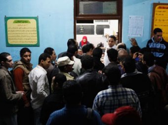 В первый день референдума о новой Конституции Египта были убиты 10 человек