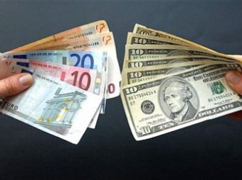 В России курс евро поднялся до 48 рублей, достигнув исторического максимума