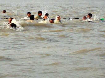 В Индии затонул пассажирский паром с туристами: 21 погибший