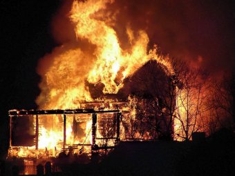 В Удмуртии при пожаре погибла мать с четырьмя детьми