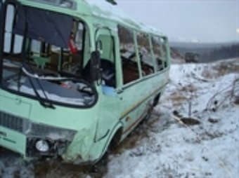 В Нижегородской области опрокинулся автобус, есть жертвы