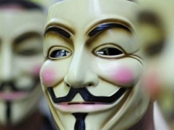 Группа Anonymous обнародовала список осведомителей Навального