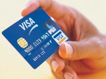 Расплачиваться картами VISA за границей станет дороже