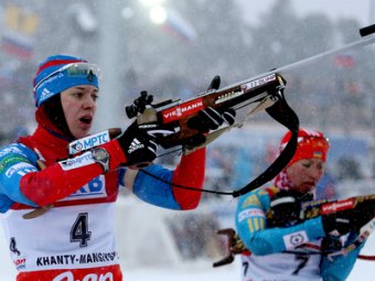 Биатлонистка Вилухина завоевала для России вторую медаль в Сочи, выиграв серебро в спринте