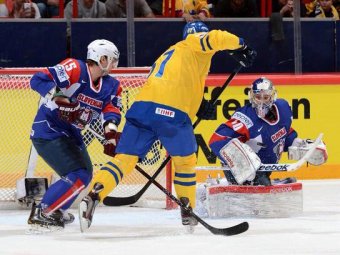 Хоккей: Швеция разгромили Словению и вышла в 1/2 финала ОИ-2014 (ВИДЕО)