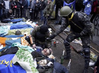 Украинской милиции выдано боевое оружие: уже 100 погибших