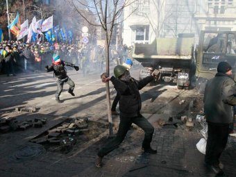 В Киеве возобновились беспорядки, МИД России обвинил в этом Запад