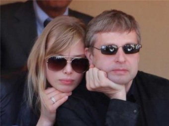 Жена миллиардера Дмитрия Рыболовлева арестована на Кипре за кражу