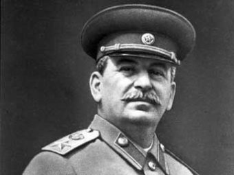Брянские антимонопольщики велели убрать с улицы билборд со Сталиным