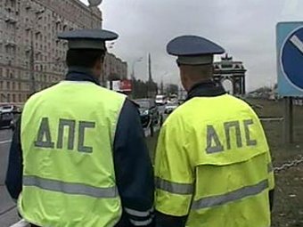 СМИ: водитель "Ягуара" протаранил 9 авто в Москве