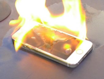 Американка получила ожоги из-за вспыхнувшего в кармане iPhone 5C