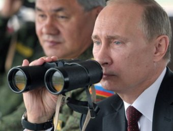Путин обратился к сенаторам РФ за разрешением ввести войска на Украину. Совфед дал добро