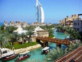 В Дубае с проживающих в отелях туристов начали взимать новый налог