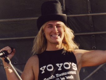 Украинские националисты угрожают российскому исполнителю Александру Иванову