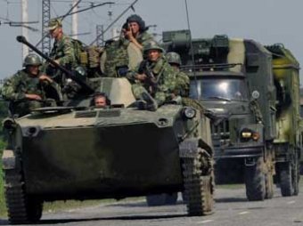 Россия усилила охрану границ, а рядом с Украиной проводятся учения армии