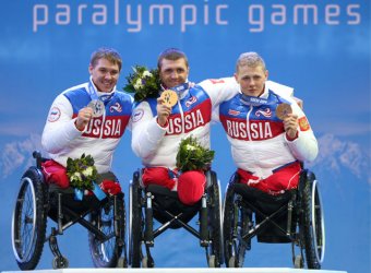 Сборная России по лыжным гонкам принесла 27-е золото