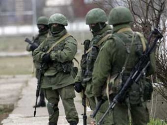 Семьи перешедших на стороны Крыма военных начали получать угрозы