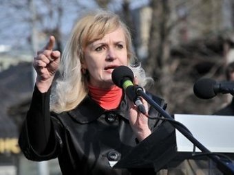 Депутат Рады Ирина Фарион призвала расстреливать митингующих в Харькове, Донецке и Луганске