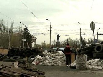 В 50 км от Славянска начался штурм блокпоста ополченцев
