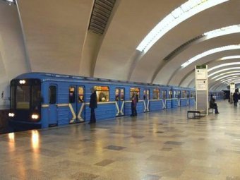 В Екатеринбурге мать столкнула коляску с ребёнком на рельсы в метро