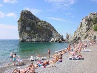 Единороссы своим примером покажут россиянам, как хорошо отдыхать в Крыму