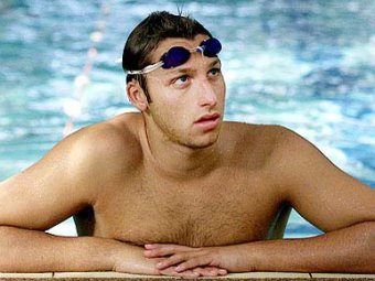 СМИ: знаменитому пловцу Яну Торпу грозит паралич