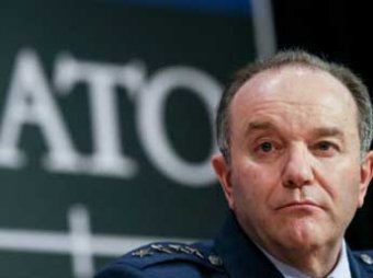 Главком сил НАТО: Россия не вторгнется на Украину