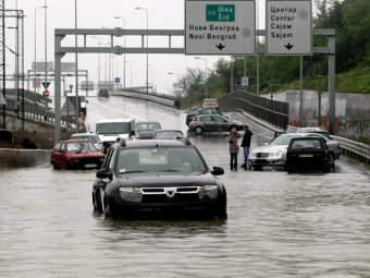Сербия и Босния ввели режим ЧП из-за сильнейшего за 120 лет наводнения