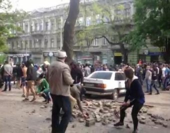 В ходе столкновений в Одессе погибли 4 человека (ВИДЕО)