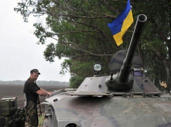 СМИ: Армия Украины в боях в Донецке вновь использовала вертолёт с символикой ООН