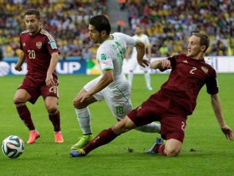 Ничья 1:1 с Алжиром лишила россиян путевки в плей-офф ЧМ-2014 по футболу