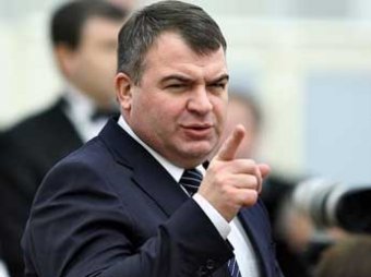 СМИ: прокуратура закрыла уголовное дело Сердюкова